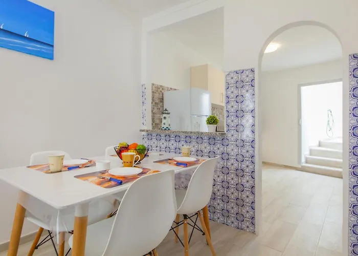 B21 - Oliveira Cozy Flat