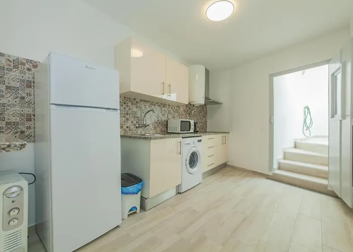 B21 - Oliveira Cozy Flat