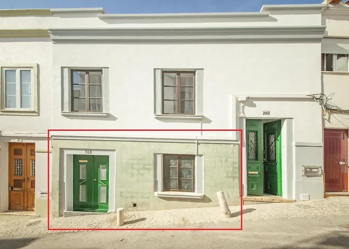 B21 - Oliveira Cozy Flat