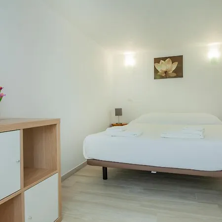 B21 - Oliveira Cozy Flat Apartment Lagos