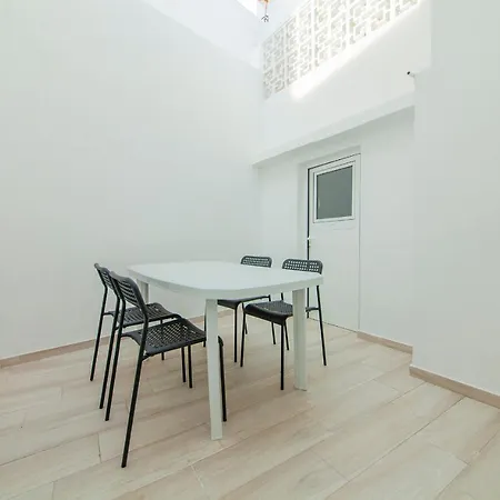 Appartamento B21 - Oliveira Cozy Flat *