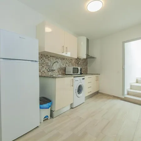 B21 - Oliveira Cozy Flat