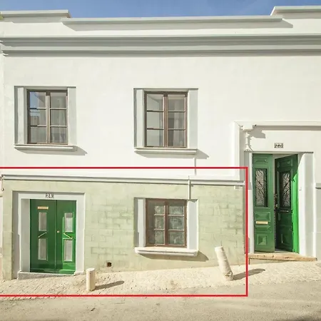 B21 - Oliveira Cozy Flat