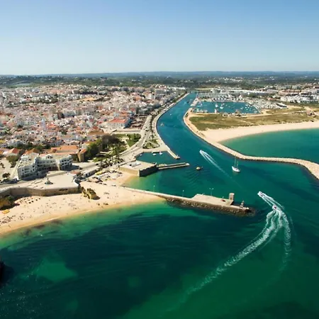 B21 - Oliveira Cozy Flat Lägenhet