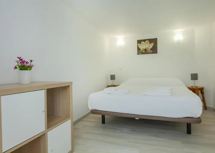 Apartament B21 - Oliveira Cozy Flat Lagos